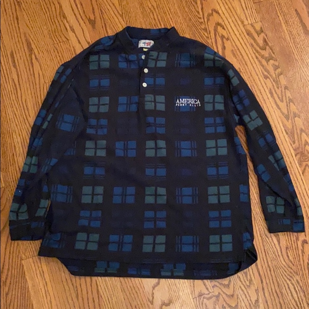 Perry Ellis 90s button up crewneck